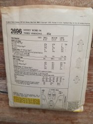 2696 robe bk